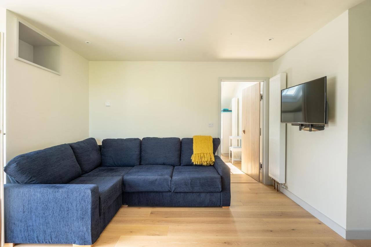 Converted Hay-Loft With Stunning Countryside Views Haverfordwest Dış mekan fotoğraf
